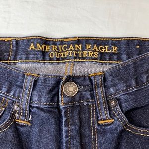 AMERICAN EAGLE OUTFITTERS BLUE JEANS
